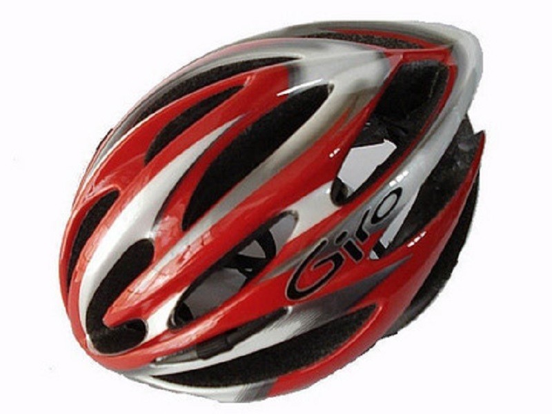 Casco Giro Pneumo para Ruta s visera